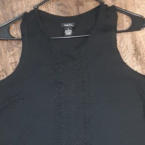 Black Tank w/Aztec Embrodery Pattern Rue 21🌹